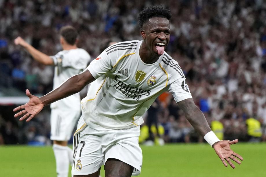 引发了轩然 引发了轩然